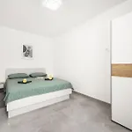 Olive Garden 3 Km From Center And 4 Km From The Apartamento *